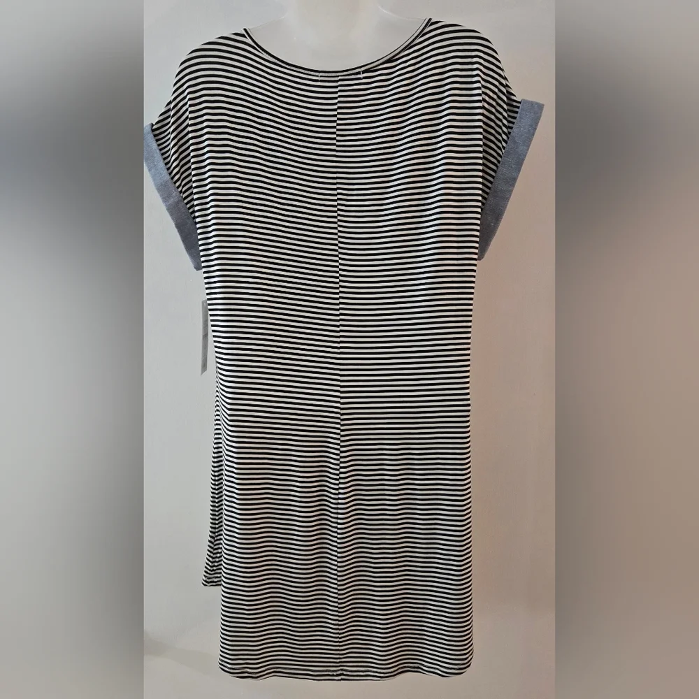 Signature Studio Top Sz Small Nwt Long Black & Ivory Stripe Cap Sleeve - Picture 3 of 7